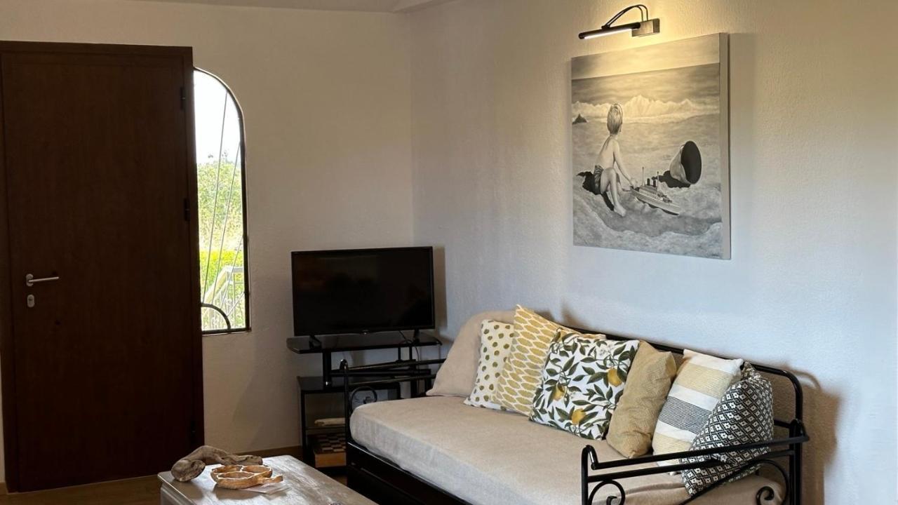 ניאה אירקליה Anastasias Cottage מראה חיצוני תמונה
